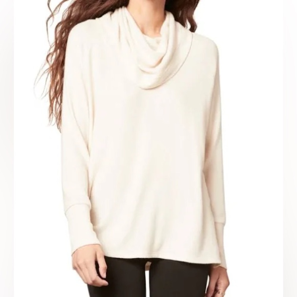 NWT BB Dakota x Steve Madden Cowl Me Maybe Ivory Cream Sweater Tunic - size M